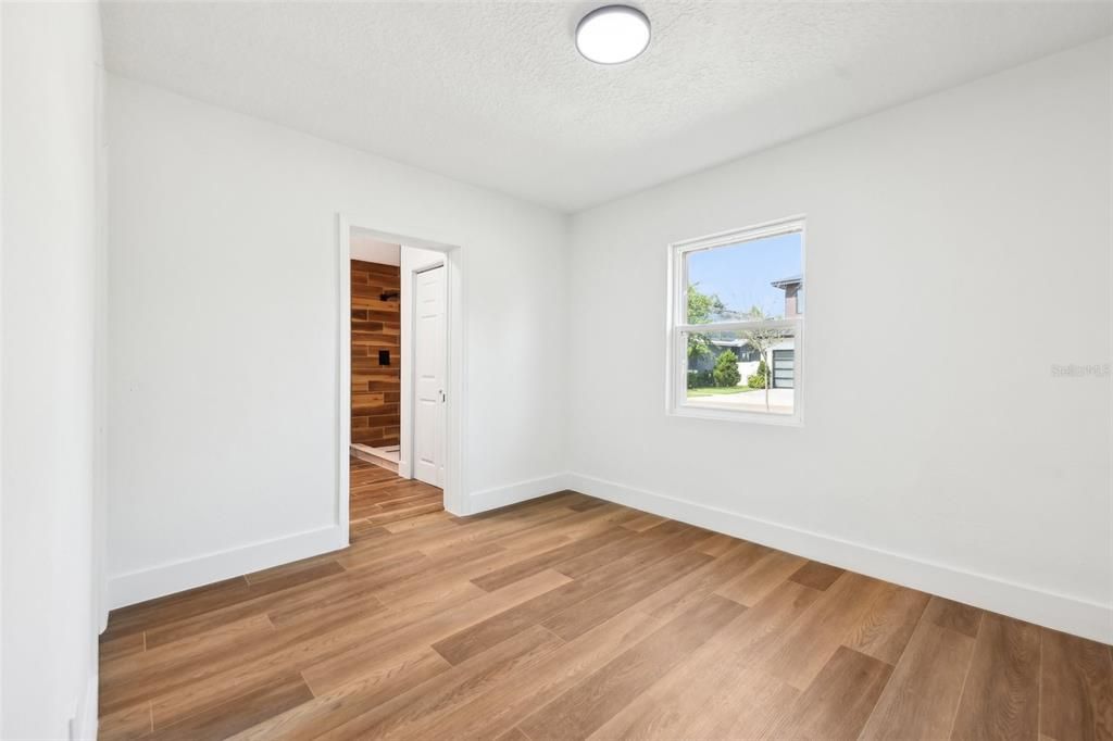 出租: $3,700 (5 贝兹, 3 浴室, 2132 平方英尺)