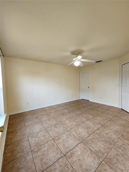 For Rent: $1,700 (3 beds, 2 baths, 1248 Square Feet)