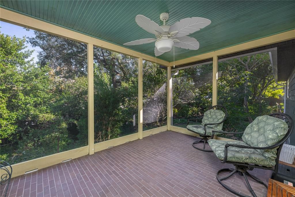 For Sale: $559,200 (4 beds, 3 baths, 2028 Square Feet)