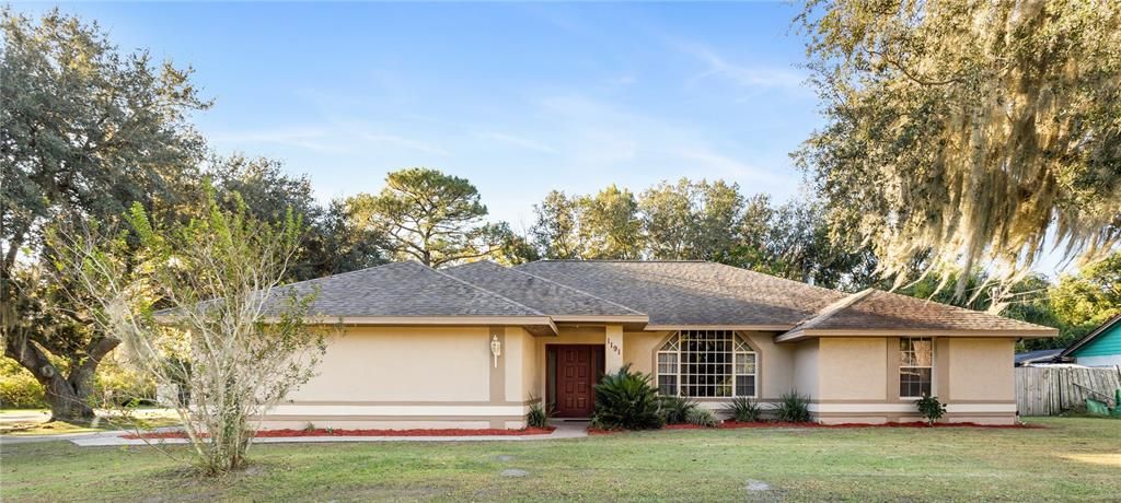 En Venta: $429,000 (3 camas, 2 baños, 1929 Pies cuadrados)