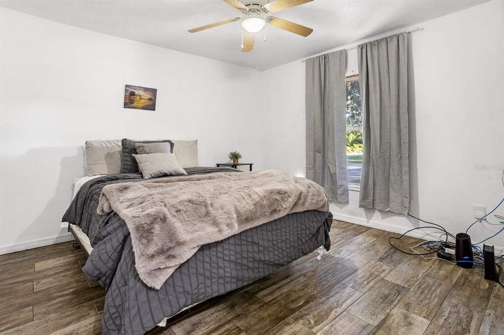 En Venta: $429,000 (3 camas, 2 baños, 1929 Pies cuadrados)