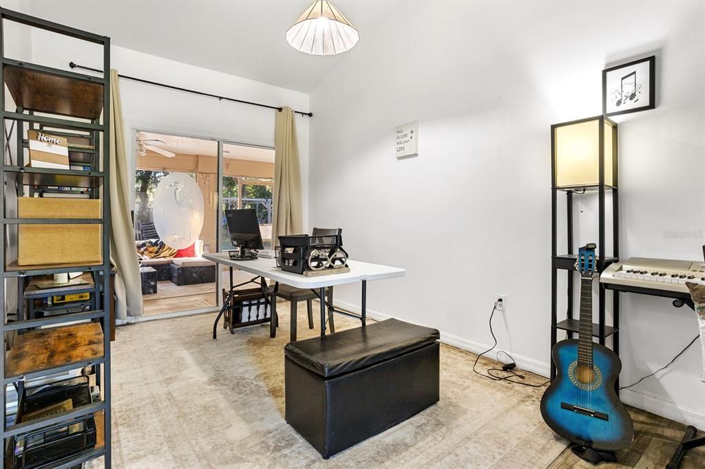 En Venta: $429,000 (3 camas, 2 baños, 1929 Pies cuadrados)