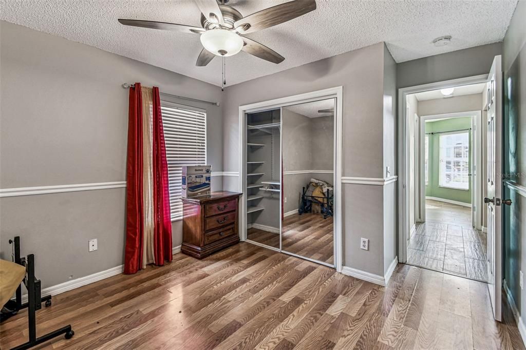 出租: $2,500 (3 贝兹, 2 浴室, 1567 平方英尺)