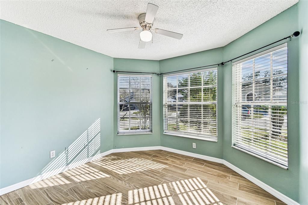 出租: $2,500 (3 贝兹, 2 浴室, 1567 平方英尺)