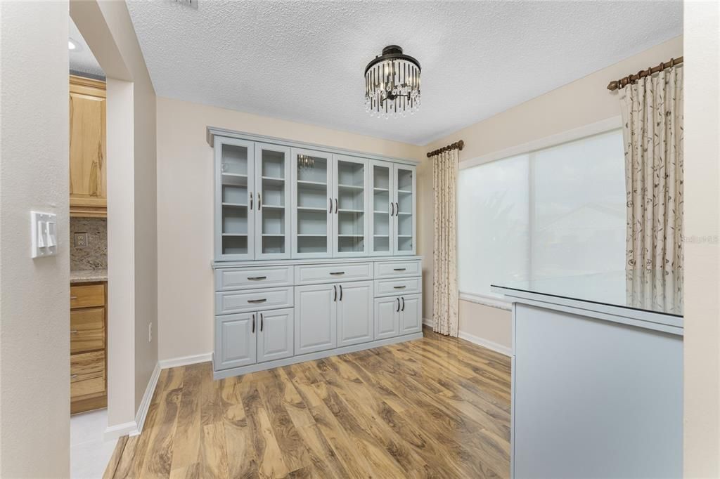 待售: $299,900 (2 贝兹, 2 浴室, 1466 平方英尺)