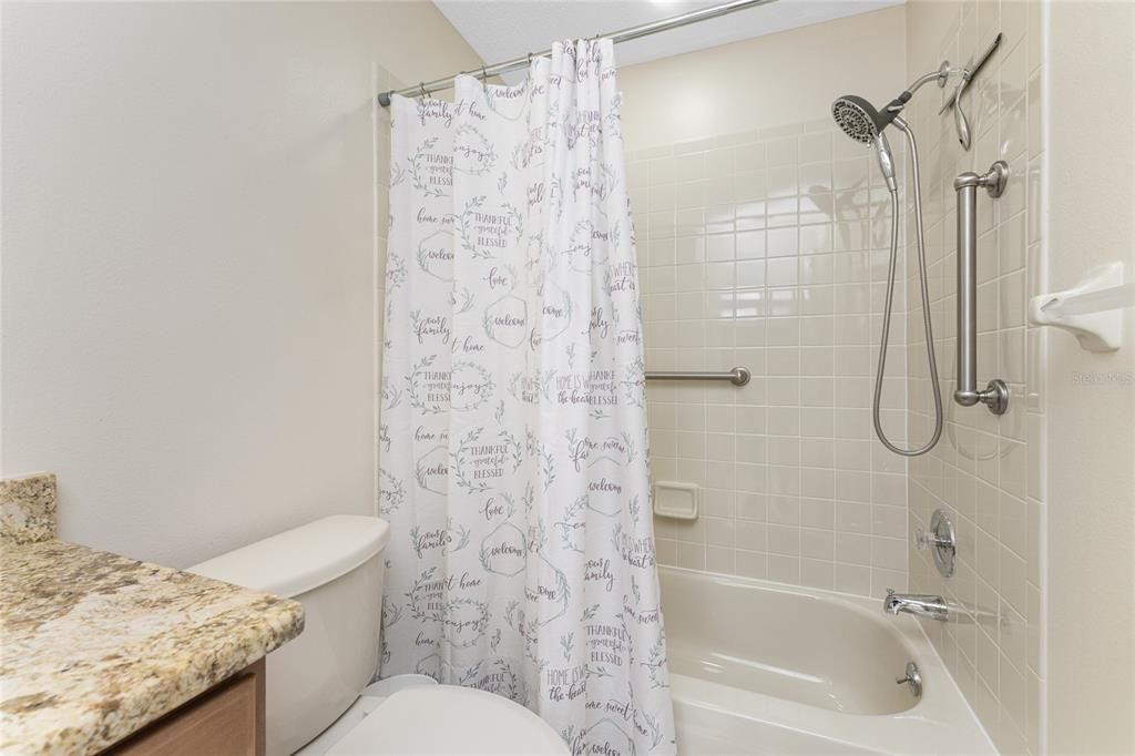 待售: $299,900 (2 贝兹, 2 浴室, 1466 平方英尺)