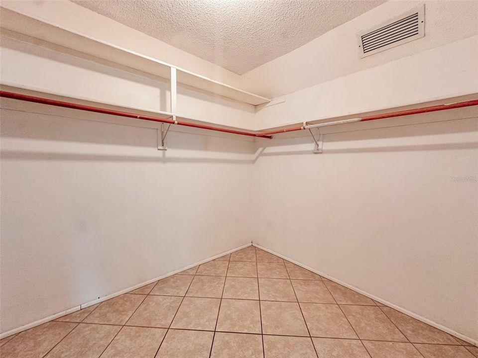 出租: $1,999 (3 贝兹, 2 浴室, 1498 平方英尺)