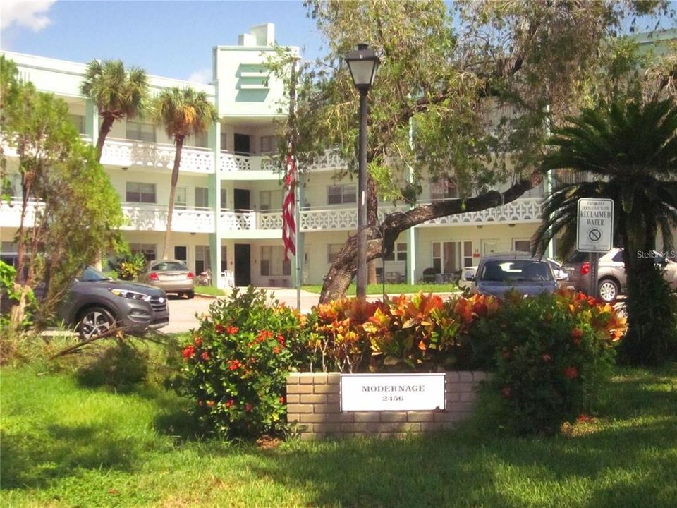 For Rent: $1,595 (2 beds, 2 baths, 1100 Square Feet)