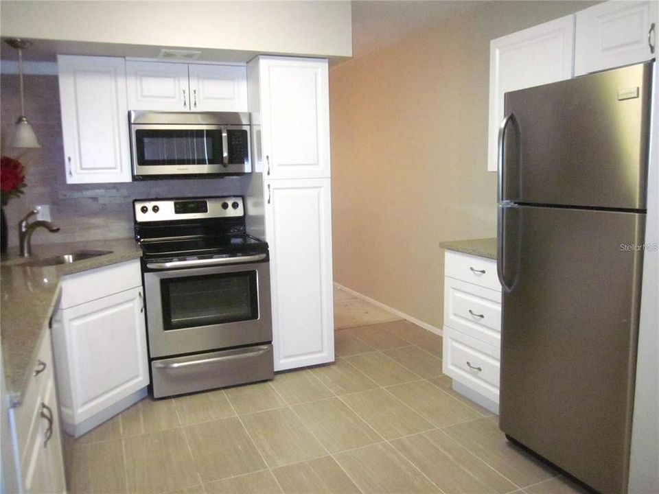 For Rent: $1,595 (2 beds, 2 baths, 1100 Square Feet)