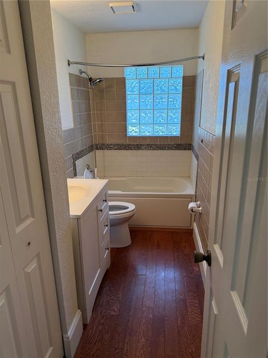 En Venta: $189,900 (2 camas, 1 baños, 1083 Pies cuadrados)