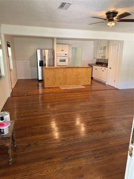 En Venta: $189,900 (2 camas, 1 baños, 1083 Pies cuadrados)