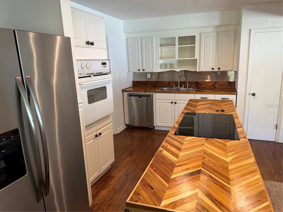 En Venta: $189,900 (2 camas, 1 baños, 1083 Pies cuadrados)