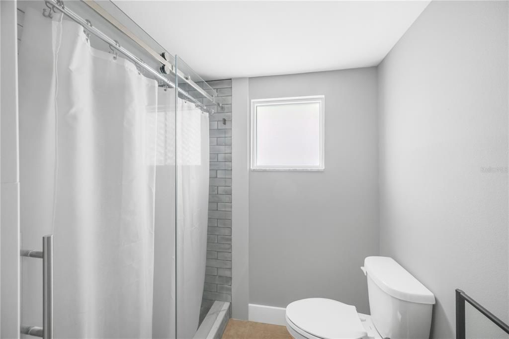 На продажу: $600,000 (2 спален, 2 ванн, 1592 Квадратных фут)