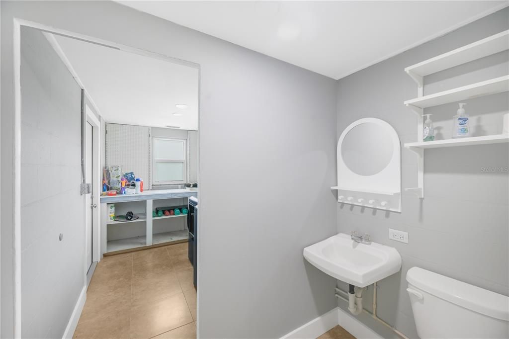 На продажу: $600,000 (2 спален, 2 ванн, 1592 Квадратных фут)