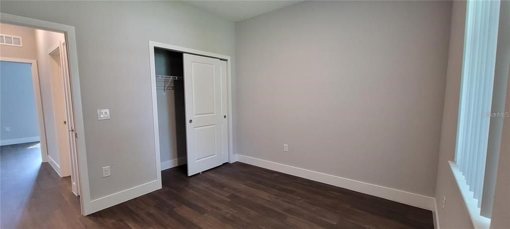 En Venta: $375,000 (4 camas, 2 baños, 1619 Pies cuadrados)