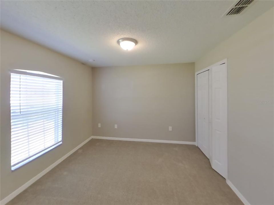 For Rent: $1,739 (4 beds, 2 baths, 1811 Square Feet)