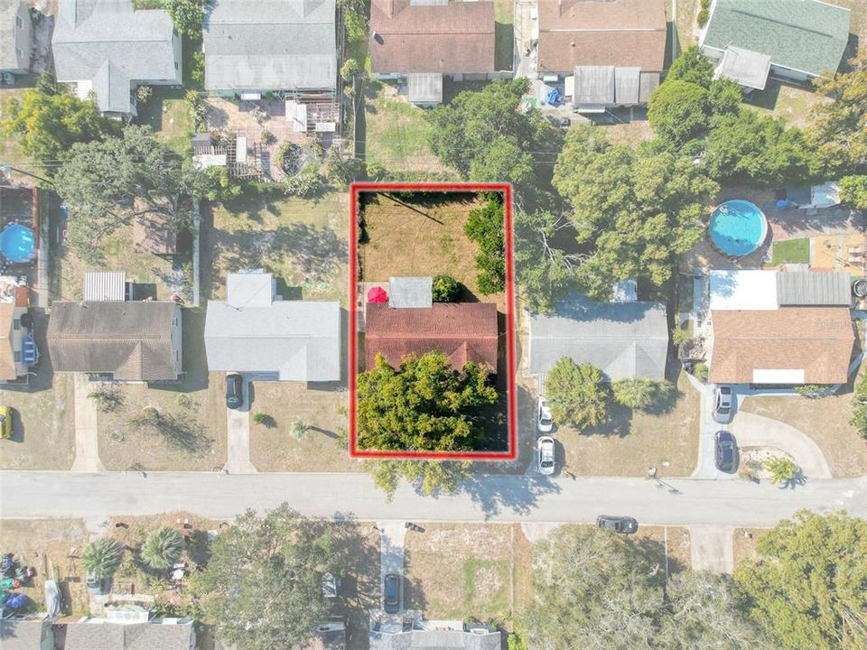 For Sale: $192,000 (2 beds, 1 baths, 855 Square Feet)