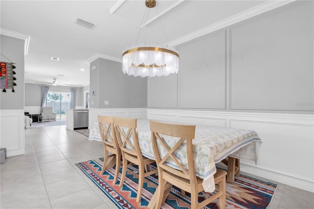 For Sale: $398,000 (3 beds, 2 baths, 1516 Square Feet)