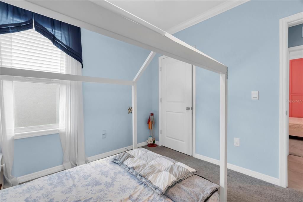 For Sale: $398,000 (3 beds, 2 baths, 1516 Square Feet)