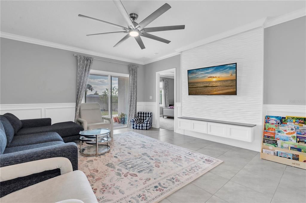 For Sale: $398,000 (3 beds, 2 baths, 1516 Square Feet)