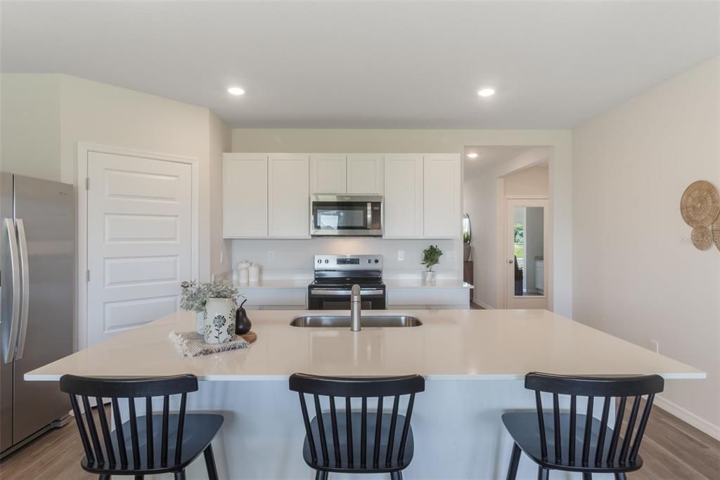 Active With Contract: $353,990 (4 beds, 2 baths, 1828 Square Feet)
