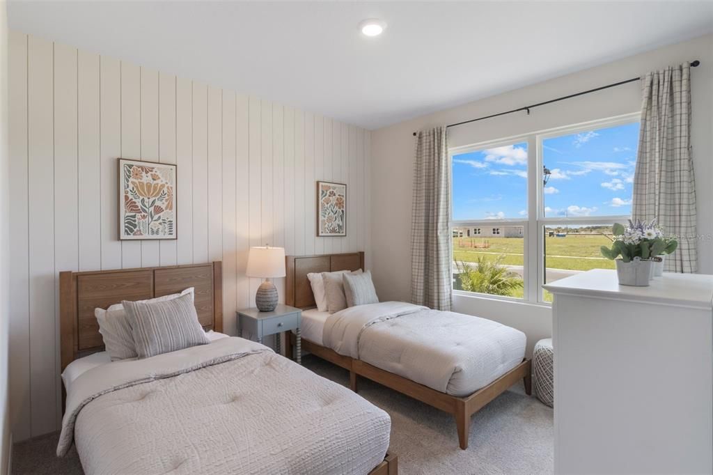 Active With Contract: $353,990 (4 beds, 2 baths, 1828 Square Feet)