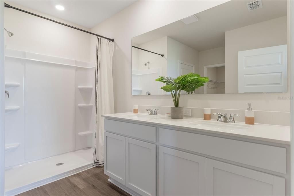 Active With Contract: $353,990 (4 beds, 2 baths, 1828 Square Feet)