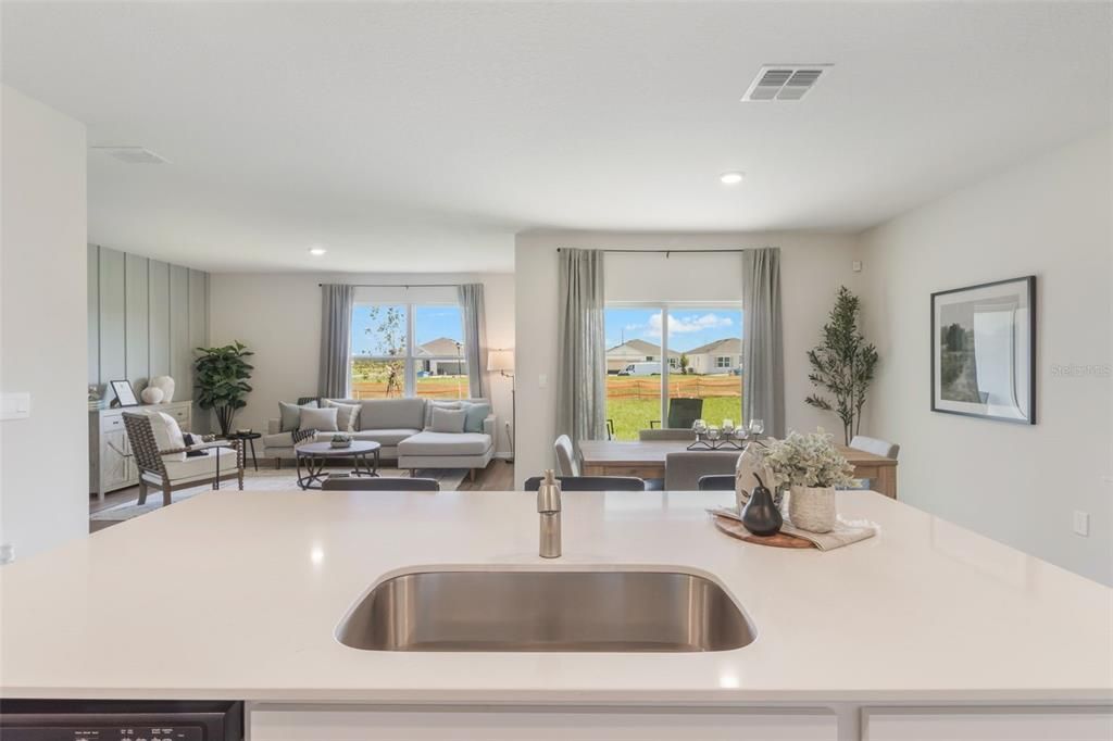 Active With Contract: $353,990 (4 beds, 2 baths, 1828 Square Feet)