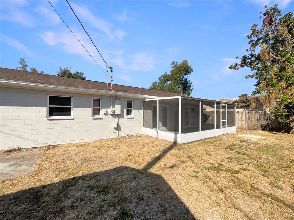 待售: $297,000 (4 贝兹, 3 浴室, 1880 平方英尺)