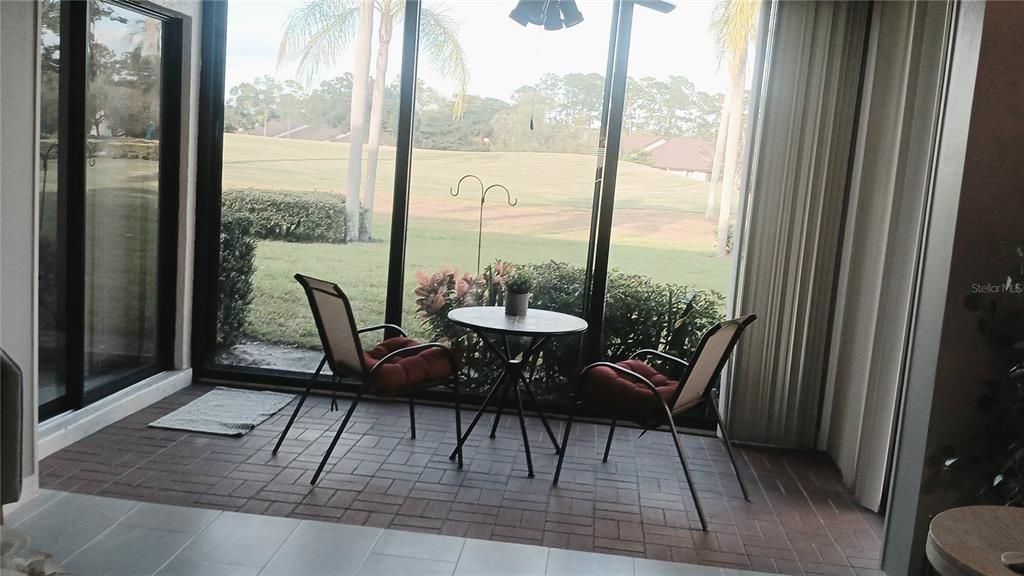 В аренду: $2,000 (2 спален, 2 ванн, 1274 Квадратных фут)