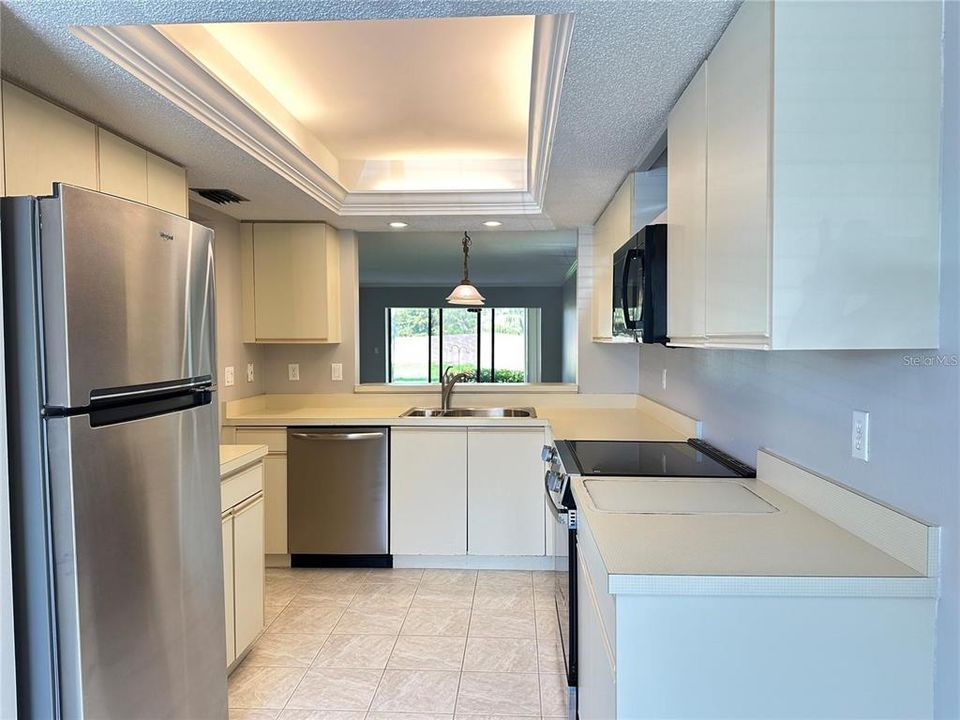 В аренду: $2,000 (2 спален, 2 ванн, 1274 Квадратных фут)