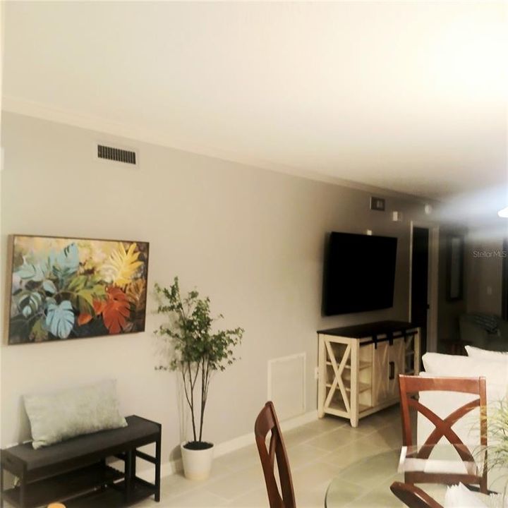 В аренду: $2,000 (2 спален, 2 ванн, 1274 Квадратных фут)