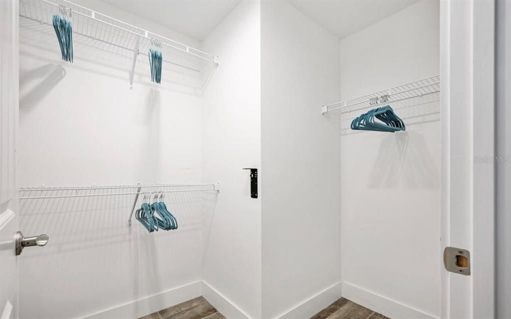 En Venta: $739,999 (3 camas, 2 baños, 2292 Pies cuadrados)