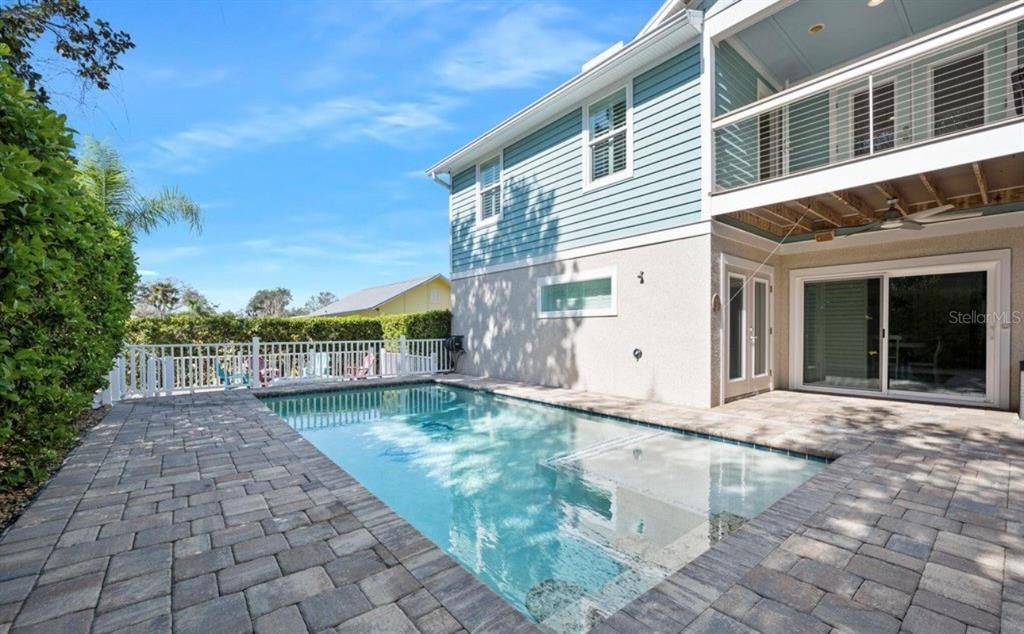 En Venta: $739,999 (3 camas, 2 baños, 2292 Pies cuadrados)