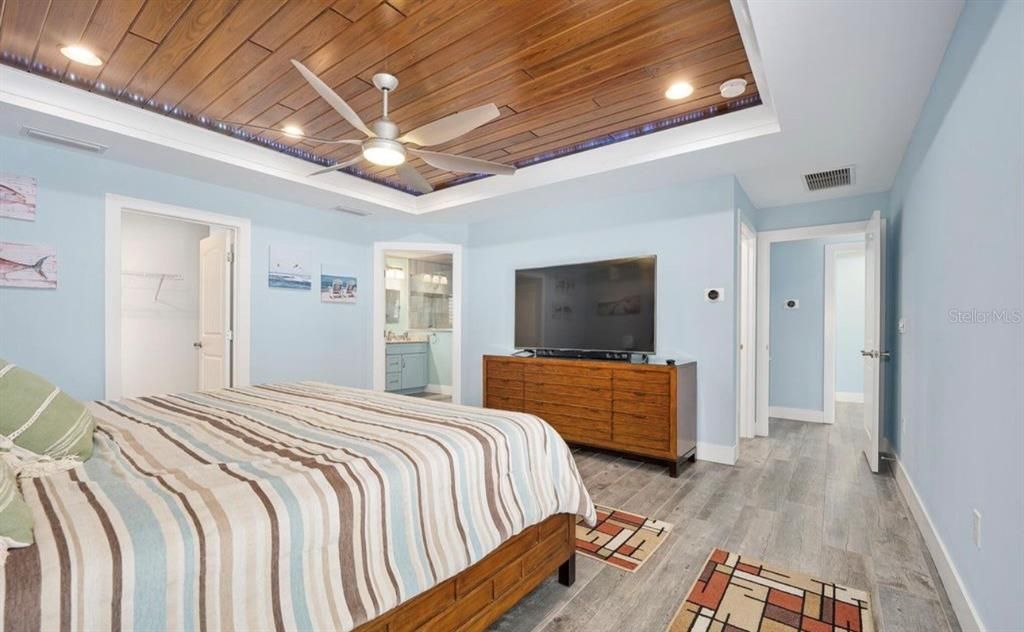 En Venta: $739,999 (3 camas, 2 baños, 2292 Pies cuadrados)