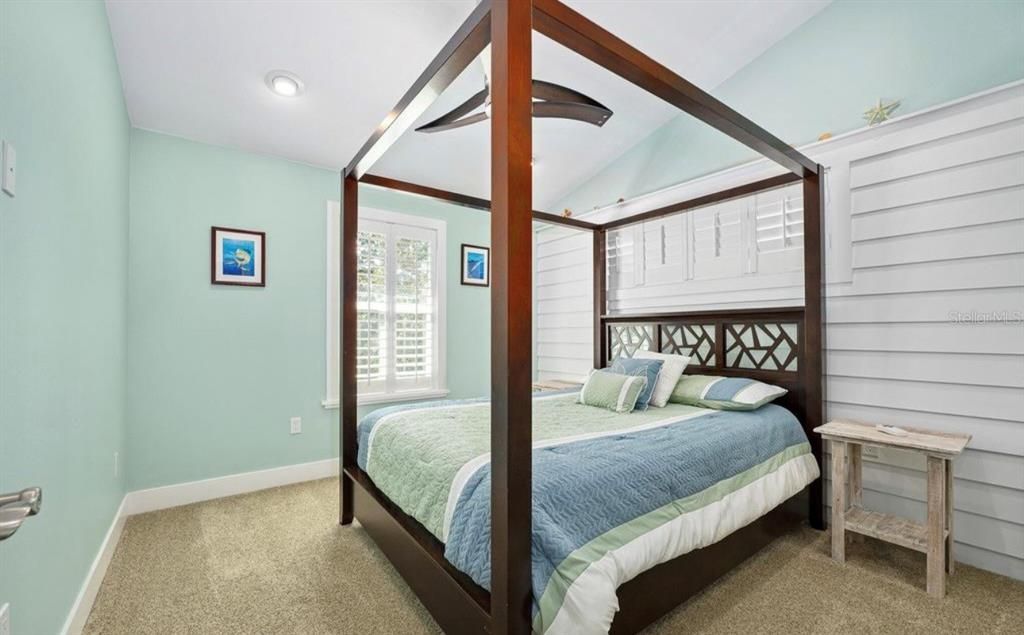 En Venta: $739,999 (3 camas, 2 baños, 2292 Pies cuadrados)