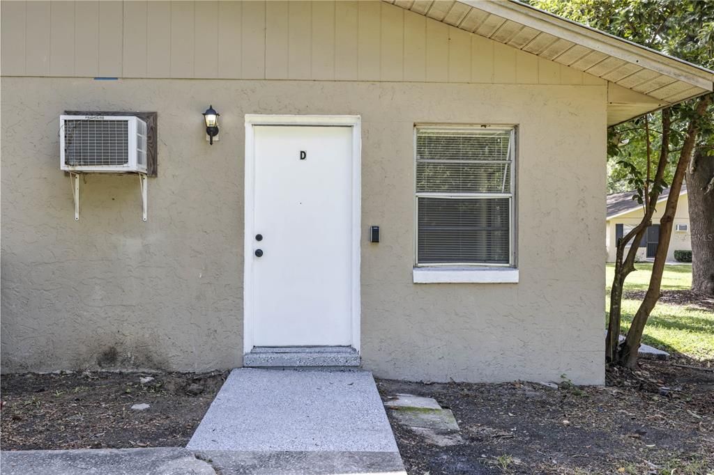 待售: $475,000 (16 贝兹, 0 浴室, 2100 平方英尺)