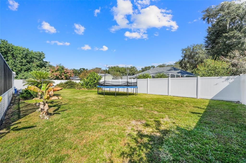 Active With Contract: $475,000 (4 beds, 2 baths, 2467 Square Feet)