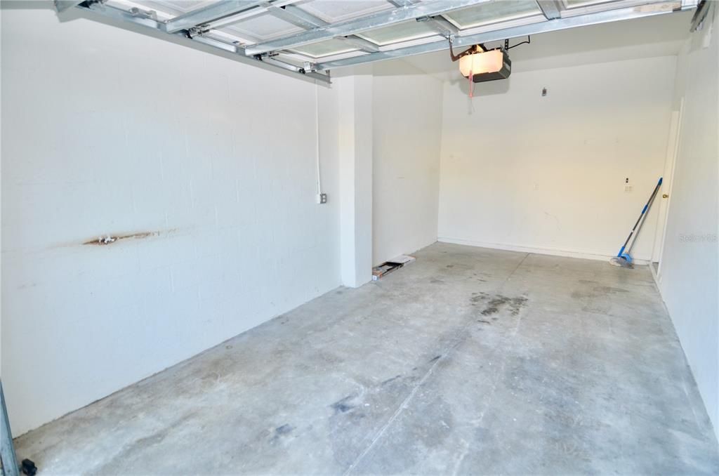 待售: $240,000 (3 贝兹, 2 浴室, 1608 平方英尺)