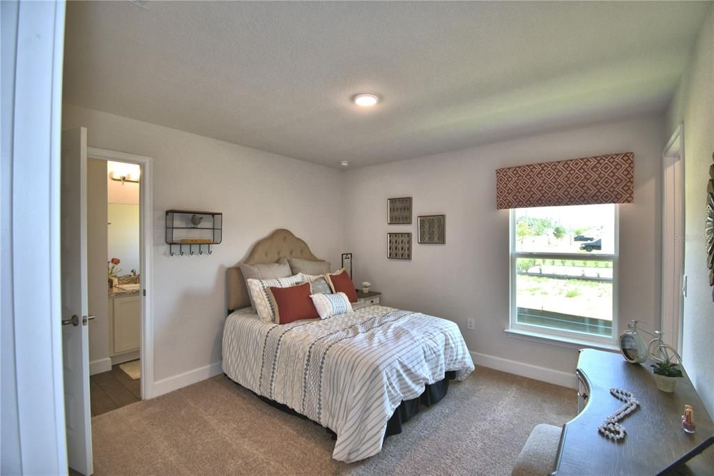 待售: $359,515 (4 贝兹, 3 浴室, 2200 平方英尺)