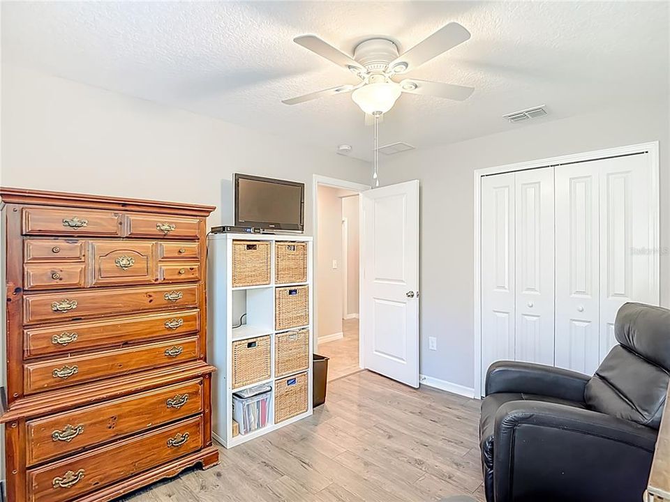 En Venta: $329,000 (3 camas, 2 baños, 1540 Pies cuadrados)