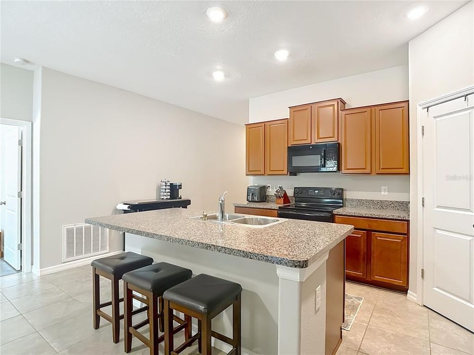 En Venta: $329,000 (3 camas, 2 baños, 1540 Pies cuadrados)