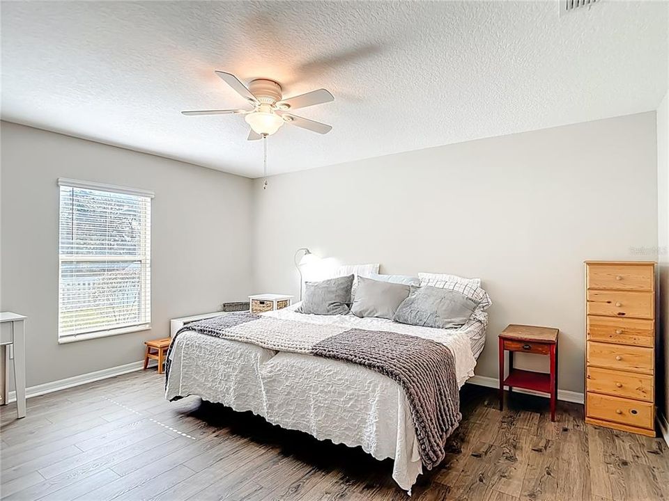 En Venta: $329,000 (3 camas, 2 baños, 1540 Pies cuadrados)