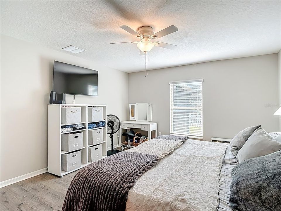 En Venta: $329,000 (3 camas, 2 baños, 1540 Pies cuadrados)