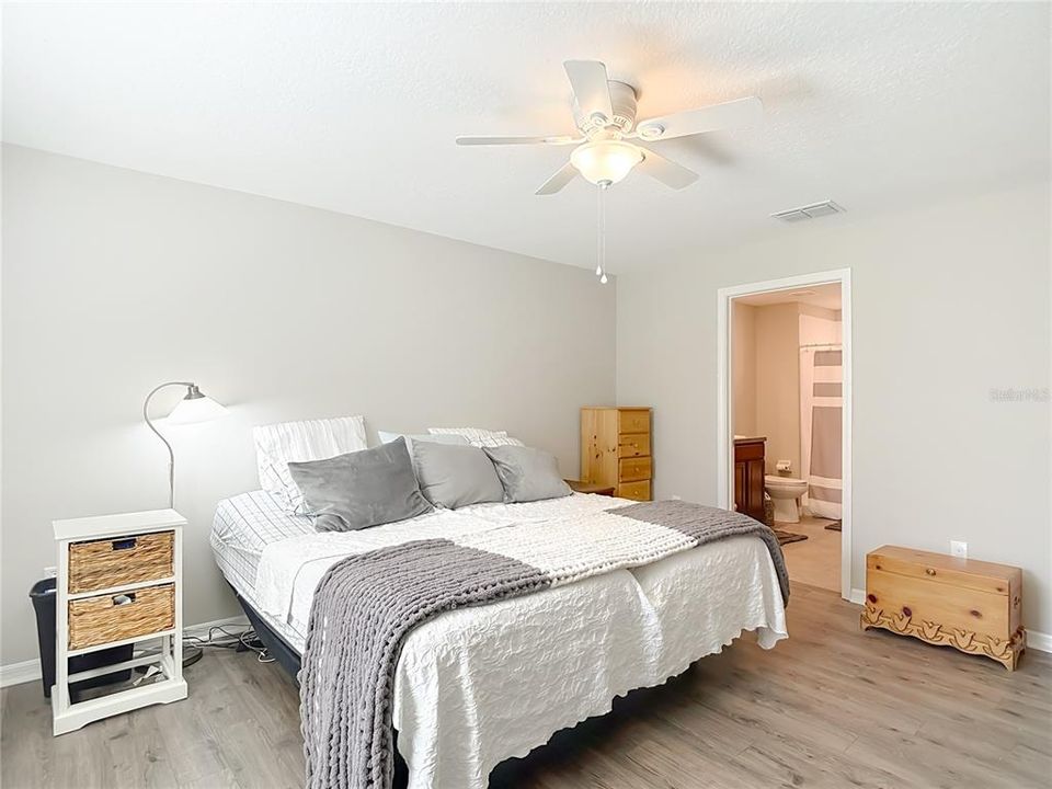 En Venta: $329,000 (3 camas, 2 baños, 1540 Pies cuadrados)