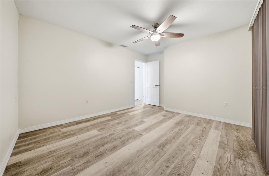 For Sale: $399,900 (3 beds, 2 baths, 1694 Square Feet)