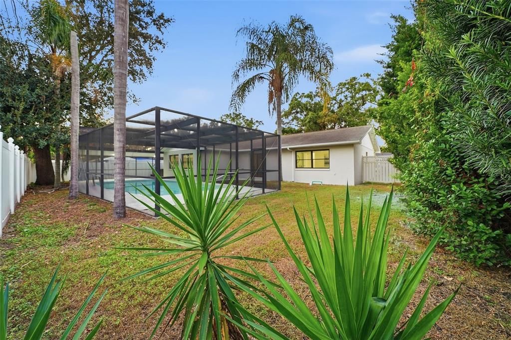 For Sale: $399,900 (3 beds, 2 baths, 1694 Square Feet)