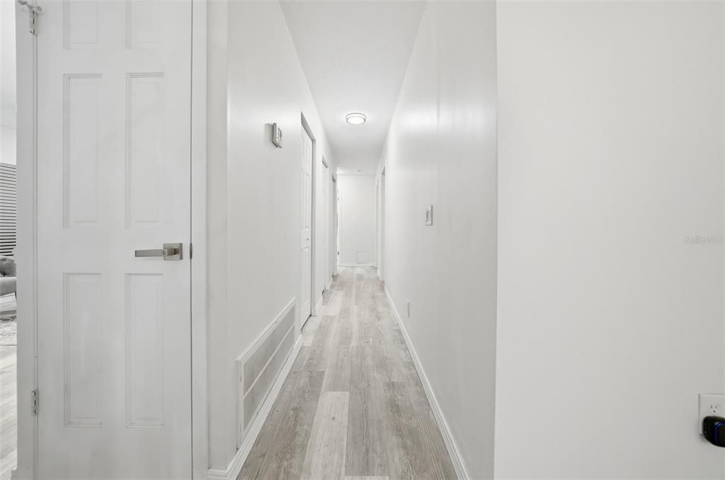 For Sale: $399,900 (3 beds, 2 baths, 1694 Square Feet)