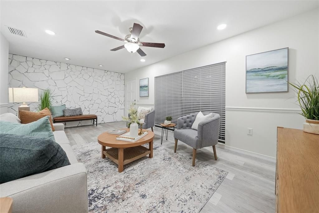 For Sale: $399,900 (3 beds, 2 baths, 1694 Square Feet)