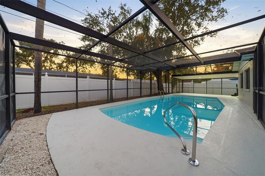 For Sale: $399,900 (3 beds, 2 baths, 1694 Square Feet)